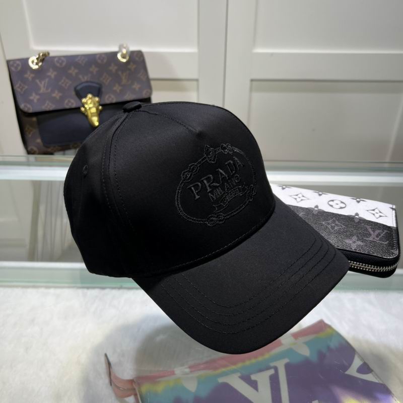 Prada cap hm (65)